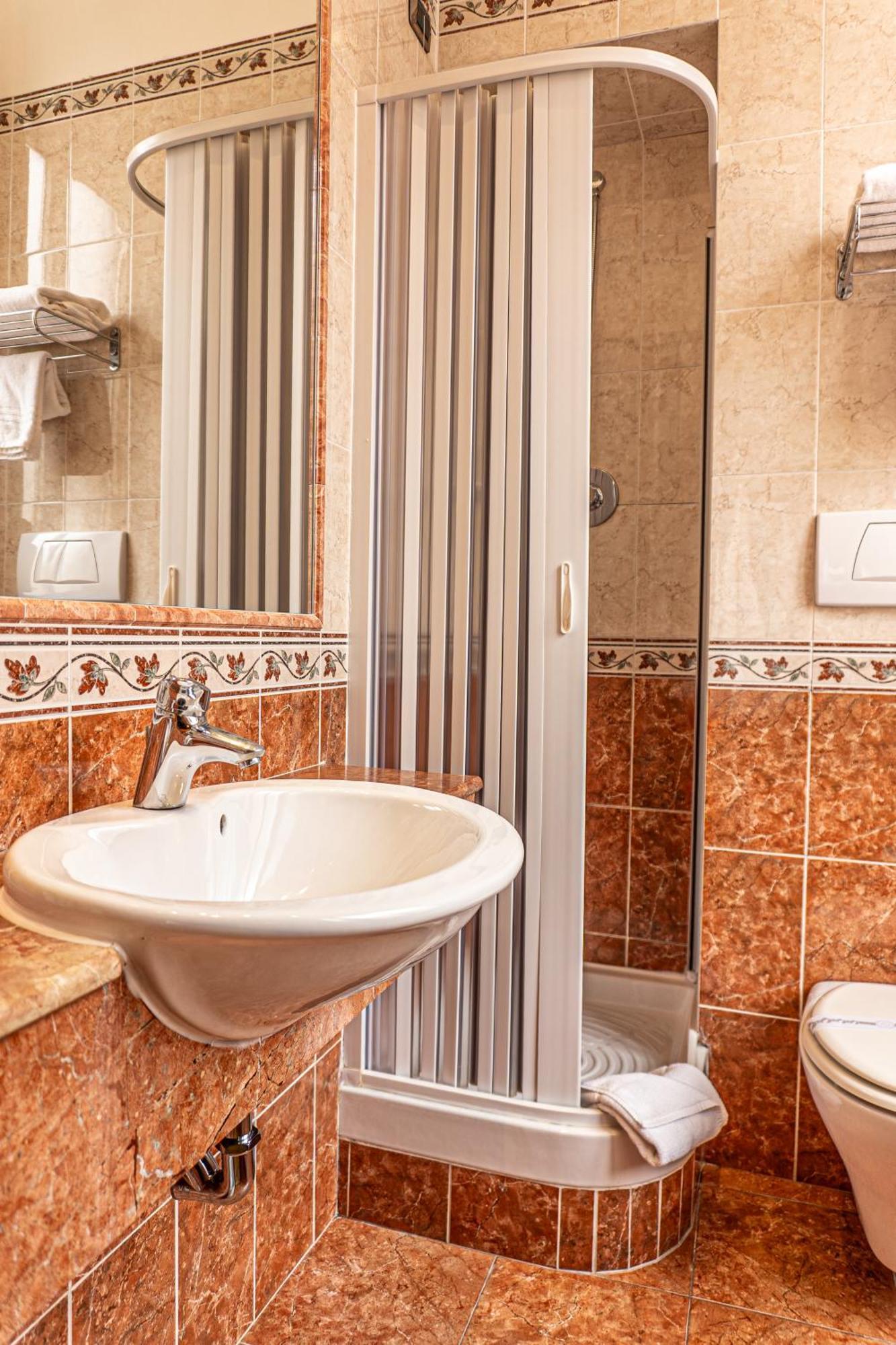 Hotel Miami Roma Esterno foto